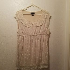 Sleeveless shirt